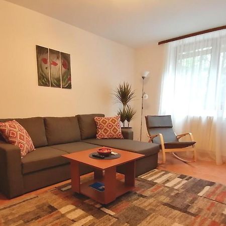 Mara Studio Apartment Constanta Bagian luar foto
