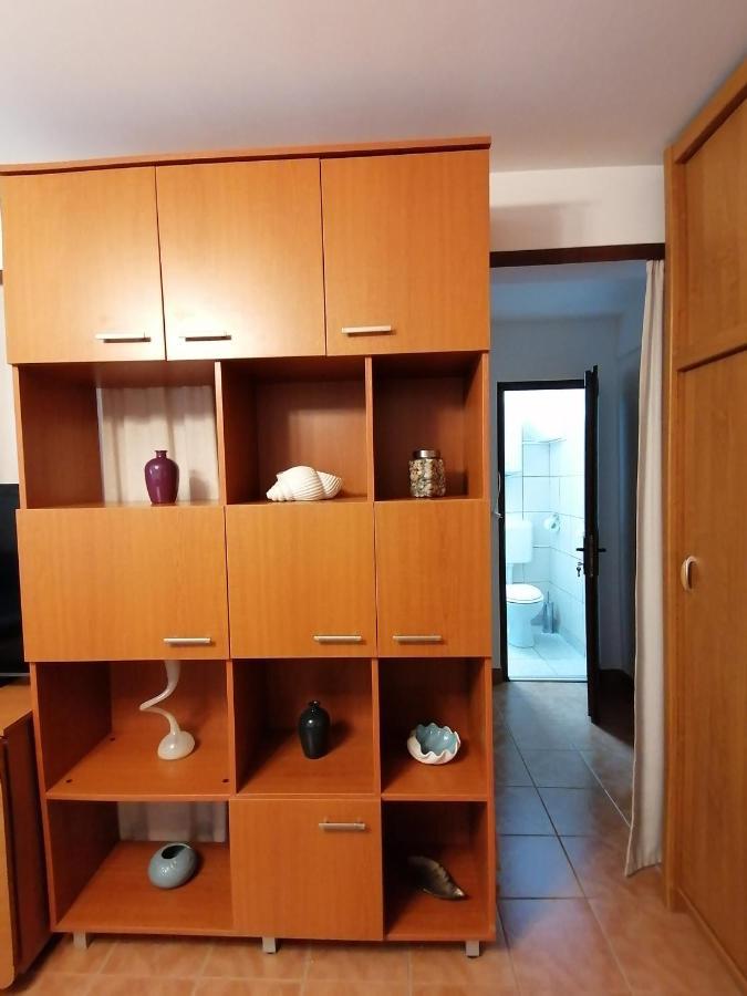 Mara Studio Apartment Constanta Bagian luar foto